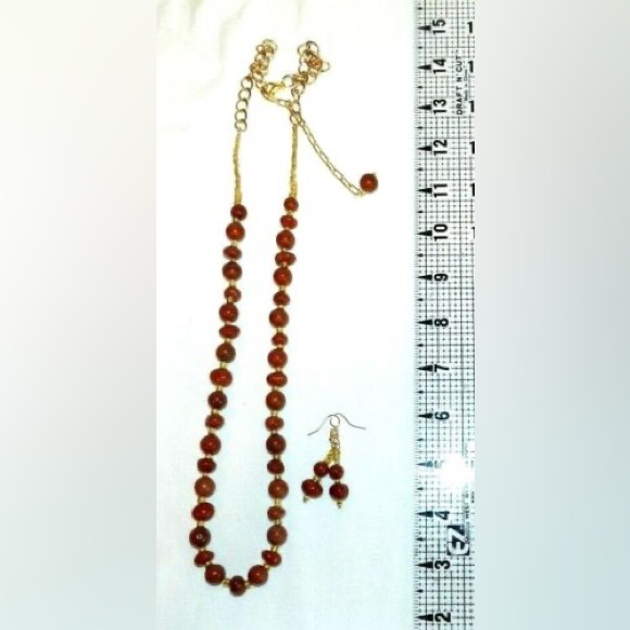 Baltic Amber necklace and earrings bundle - Picture 7 of 7